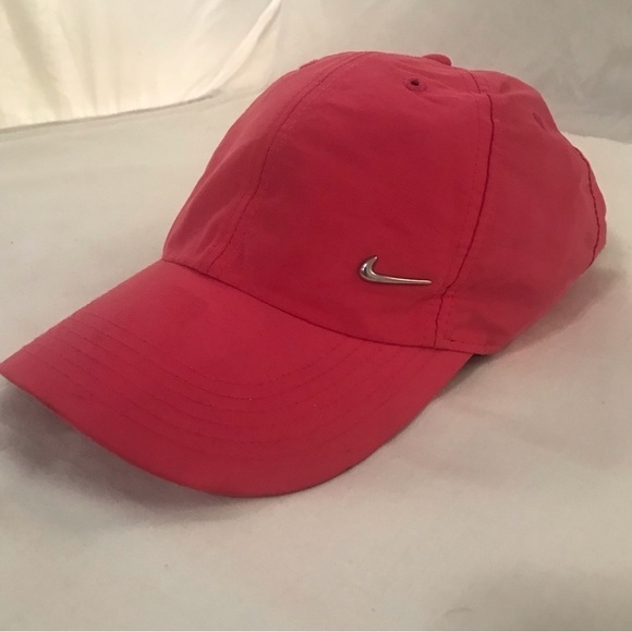 Nike Heritage86 Woman's Adjustable Pink Ball Cap - Picture 4 of 16